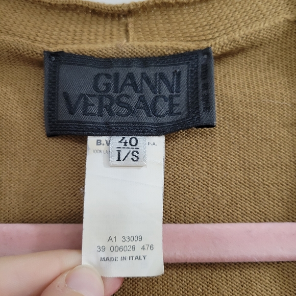 Gianni Versace wool neck short sleeve ssweater 40 - Picture 3 of 5